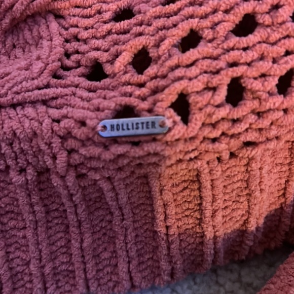 Hollister sweater - Picture 3 of 4